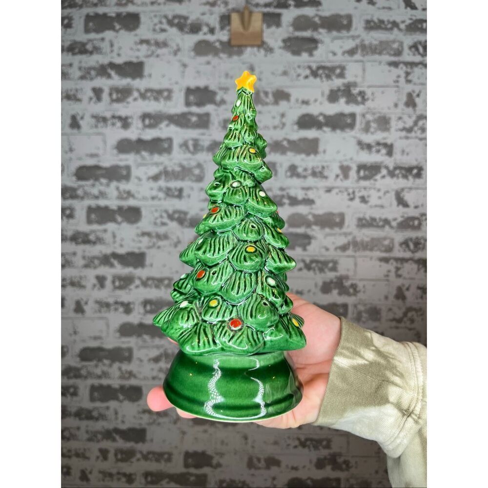 Avon | vintage small Christmas tree candle holder